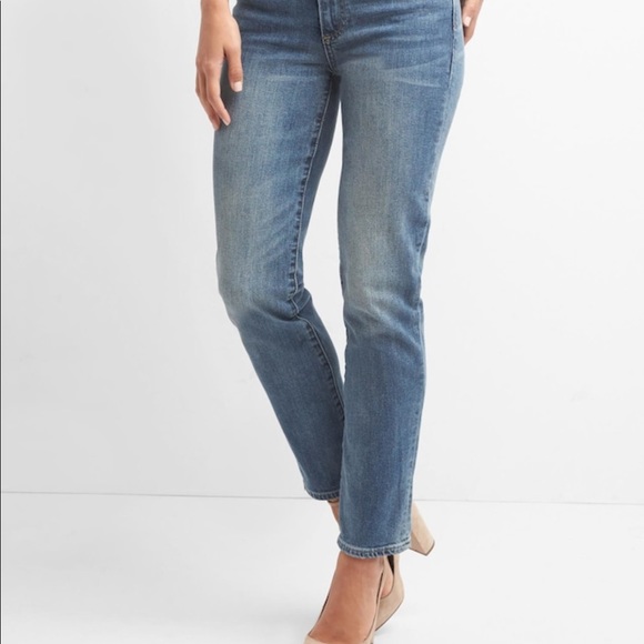 ❌SOLD❌ GAP Curvy Straight Jeans -3A - Picture 2 of 6